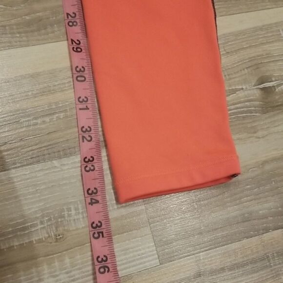 Under Armour Cold Gear Compression Women's blue and pink legging size small - Picture 4 of 8